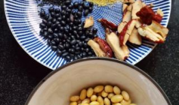 黄豆核桃黑芝麻豆浆,黄豆核桃黑芝麻豆浆，健康生活新选择